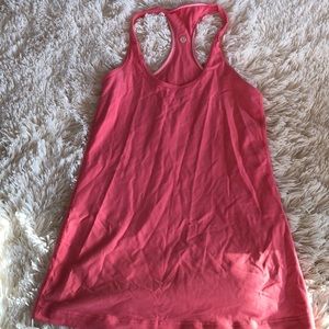 Lululemon tank